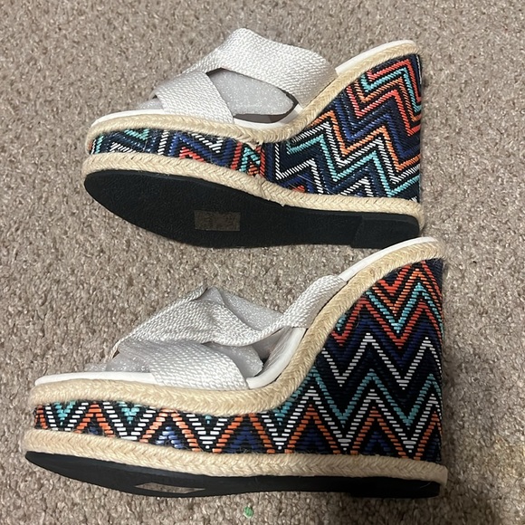 Cute Colorful Wedges - Picture 5 of 5